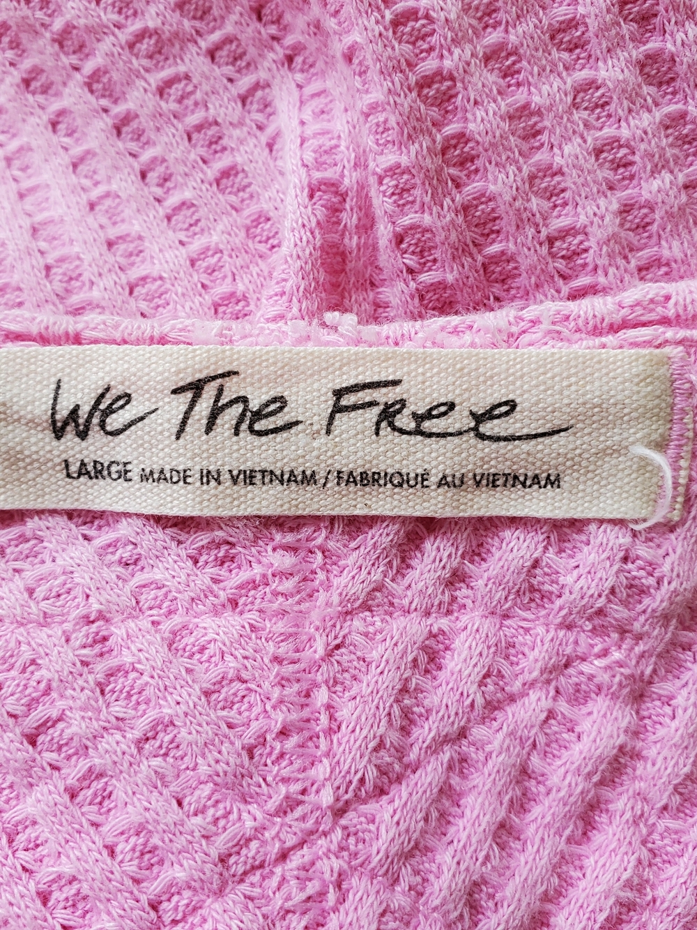 We The Free Pink Waffle Knit Oversized  V-Neck Women’s Top.  Size Large - Picture 6 of 7